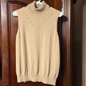 CABLE & GAUGE sleeveless golden top Size XL